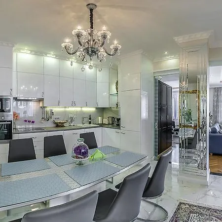 Appartement Vip Center *
